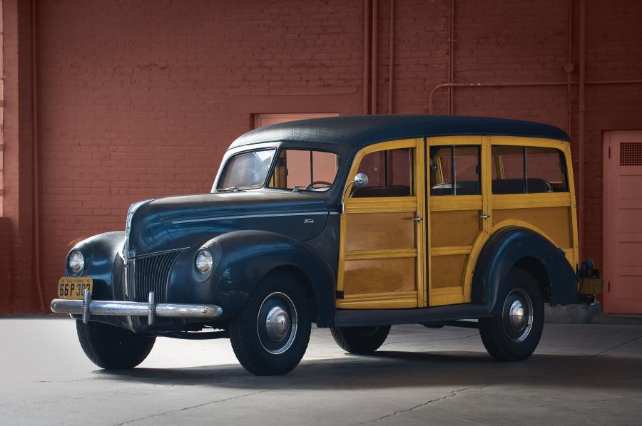  Ford Standard Station Wagon by Marmon-Herrington 1940 года  (фото 9 из 16)